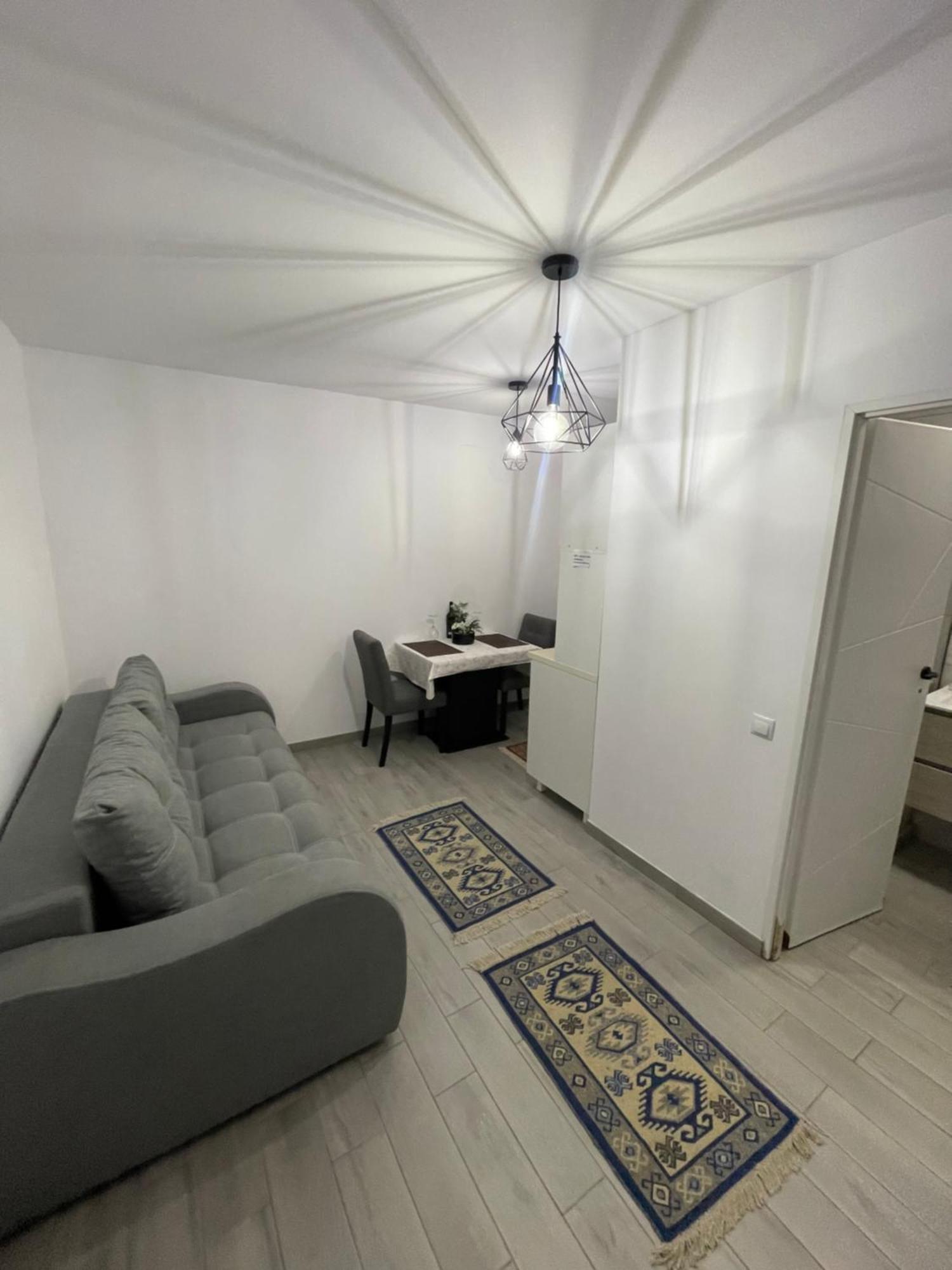 Apartment Hideaway